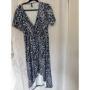 Allegiance Women”s Size 1X Blue And White Dress